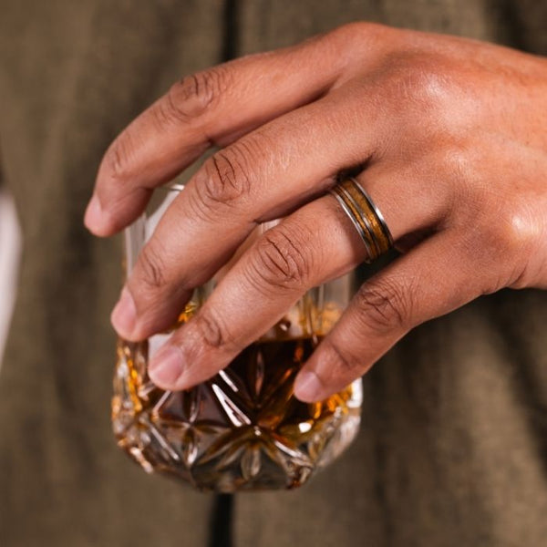 rustic-and-main-guide-to-2026-mens-wedding-band-trends