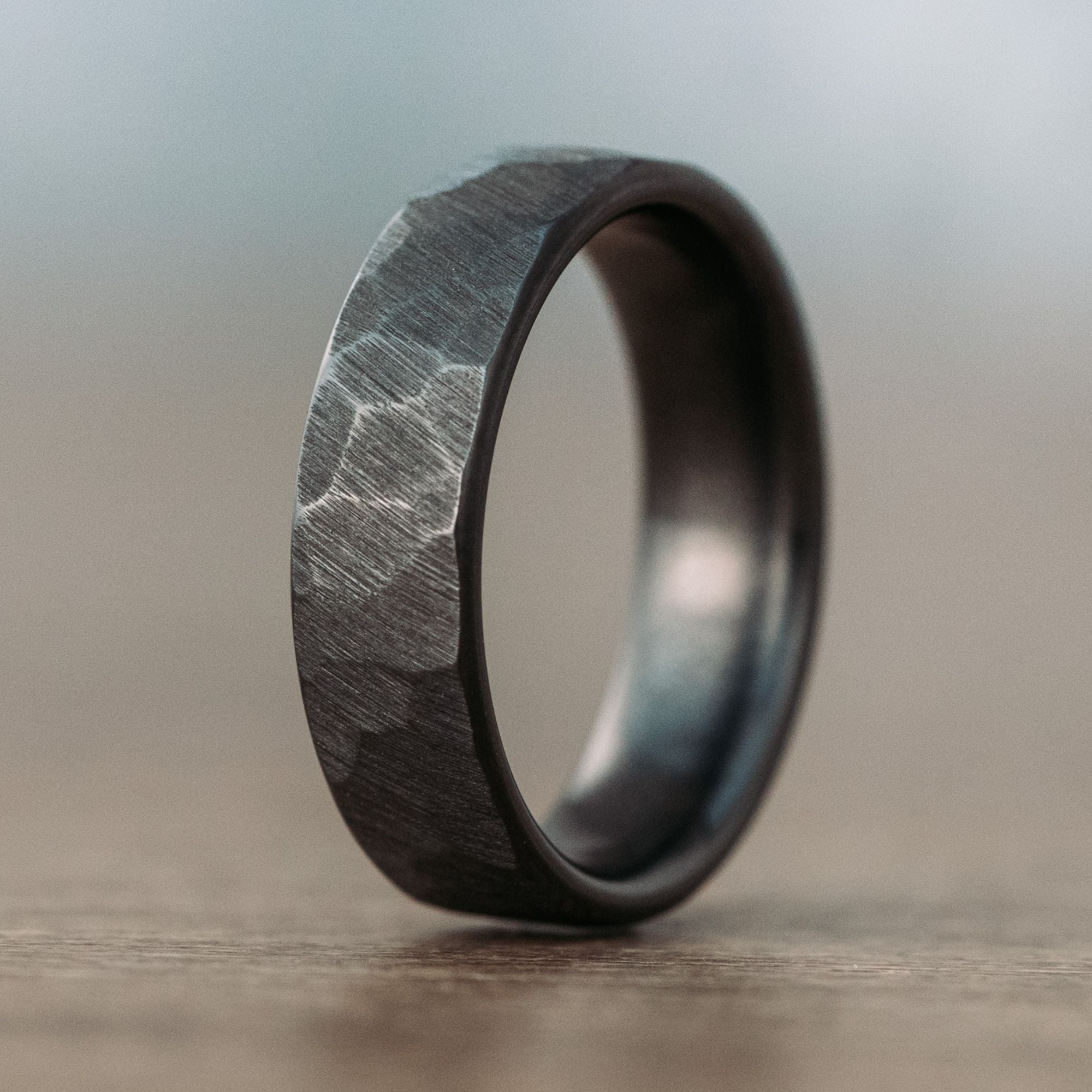 Rustic and Main Men's Apollo Noir Hammered Black Titanium Wedding Band