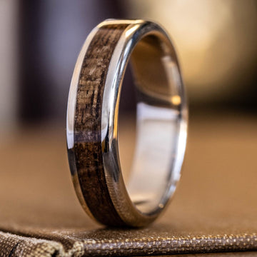 :: shown in 14k White Gold | 7mm wide
