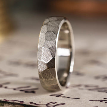 :: Shown in 6mm Wide | White Gold