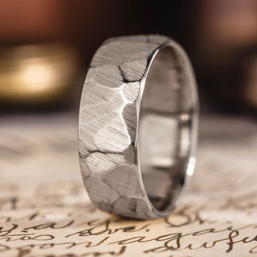 ::Shown in White Gold | 8mm