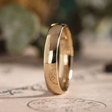 :: Shown in 4mm Wide | Yellow Gold
