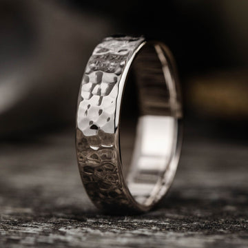 :: Shown in 6mm Wide | White Gold