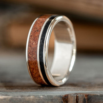 :: Shown in 10k white gold | 8mm Wide