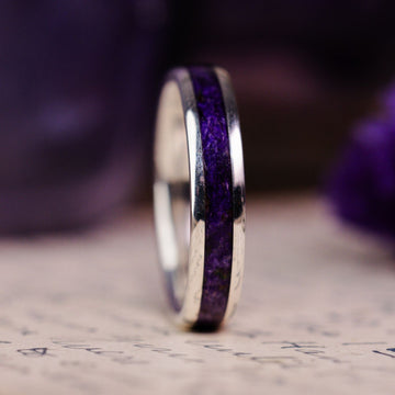 ::Shown in 4mm Wide | Silver