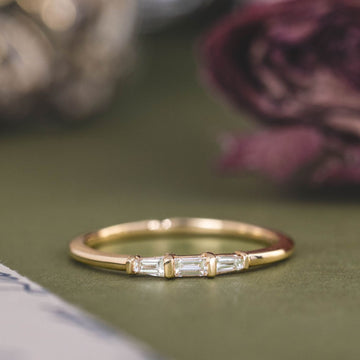 the-maribel-solid-gold-baguette-diamond-fashion-band