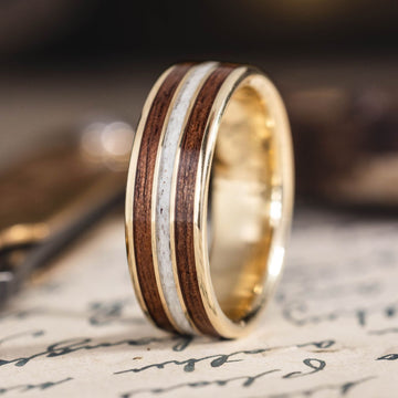 :: Shown in 8mm Wide Light Elk | Yellow Gold
