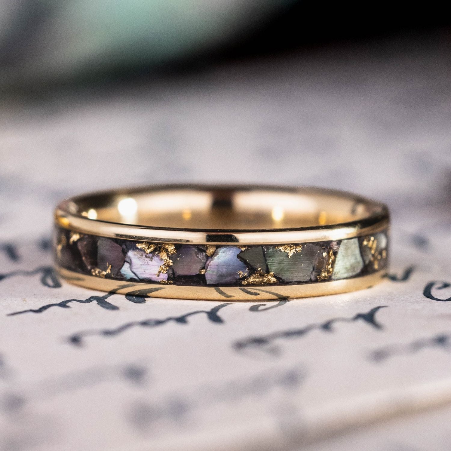 卸売 Ring Pearl of Mother Black & Gold Women's with Flakes Gold トップス
