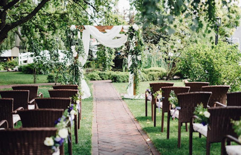 outdoor wedding reception