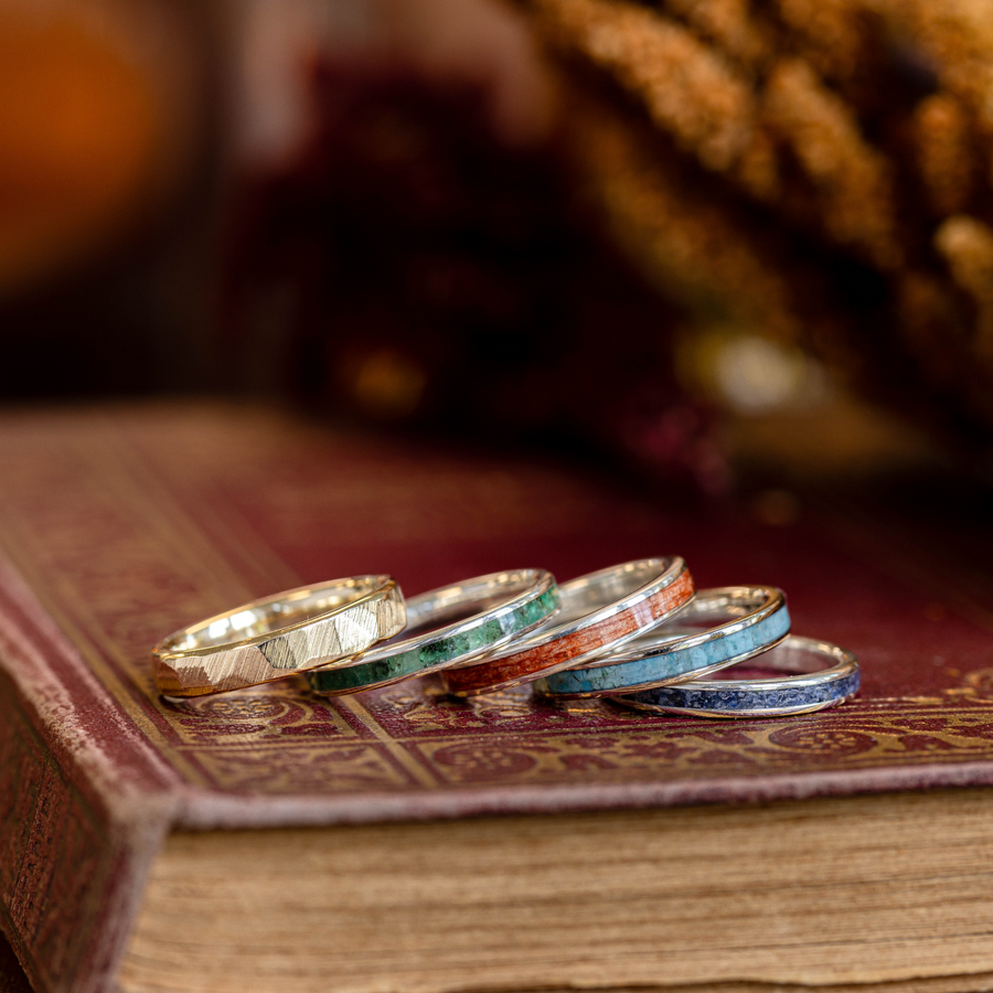 Unique Stacking Rings