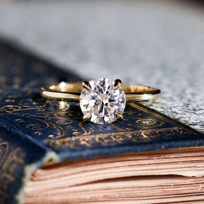 lab grown diamond engagement rings