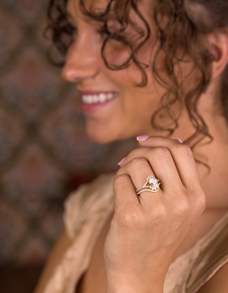 Deep V Diamond Pavé Contour Band