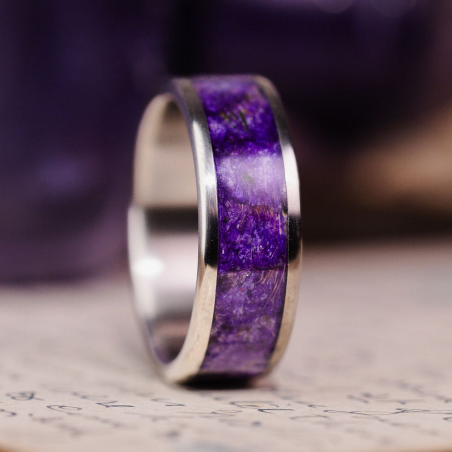 ::Shown in 8mm Wide | Titanium