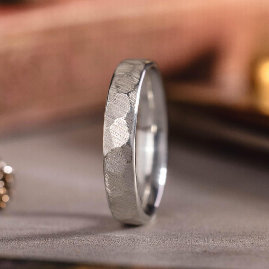 :: Shown in 4mm Wide | Silver