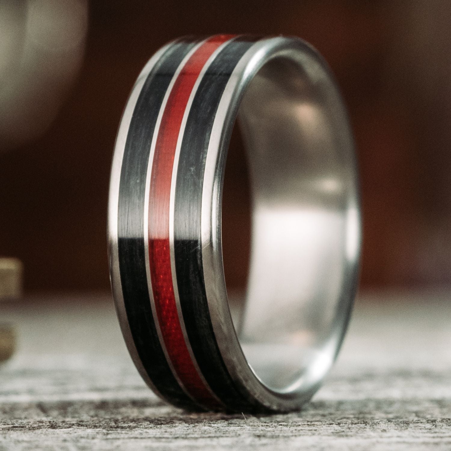 Thin red line deals men's wedding band