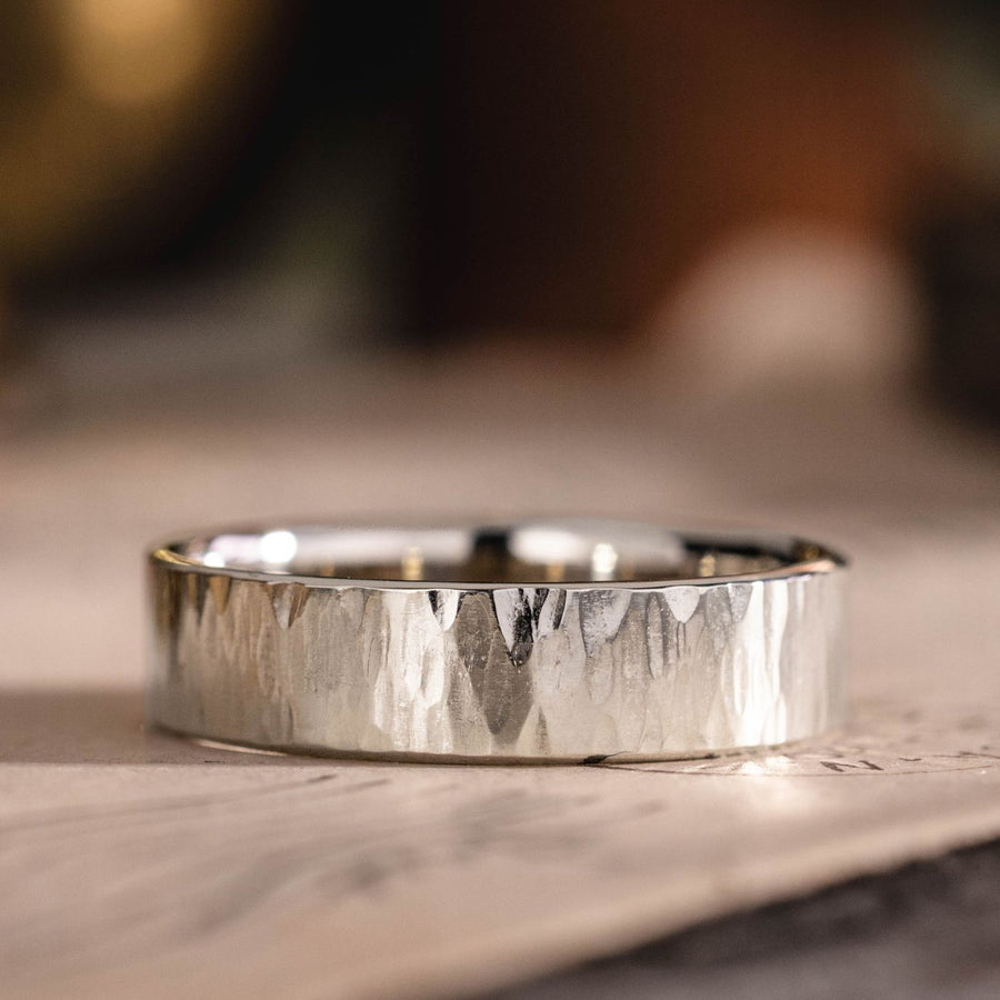 alder-mens-tree-bark-textured-white-gold-wedding-band