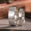 :: Shown in Men’s 8mm & Women’s 4mm Wide | Silver