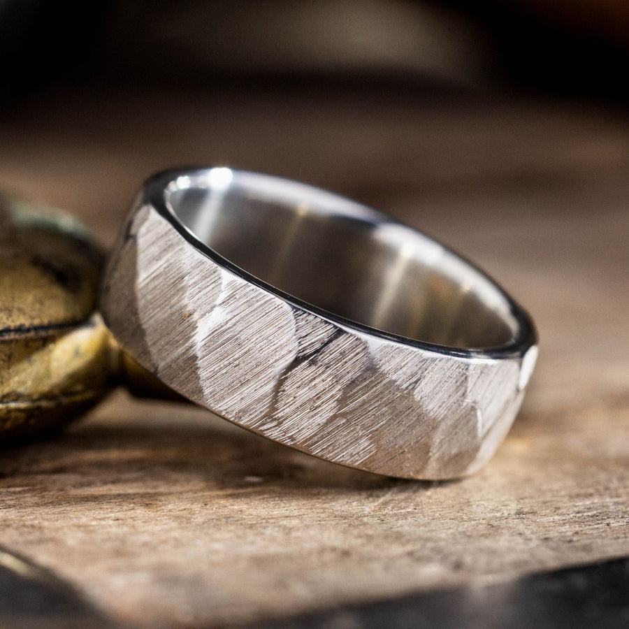 :: Shown in 8mm Wide | Silver