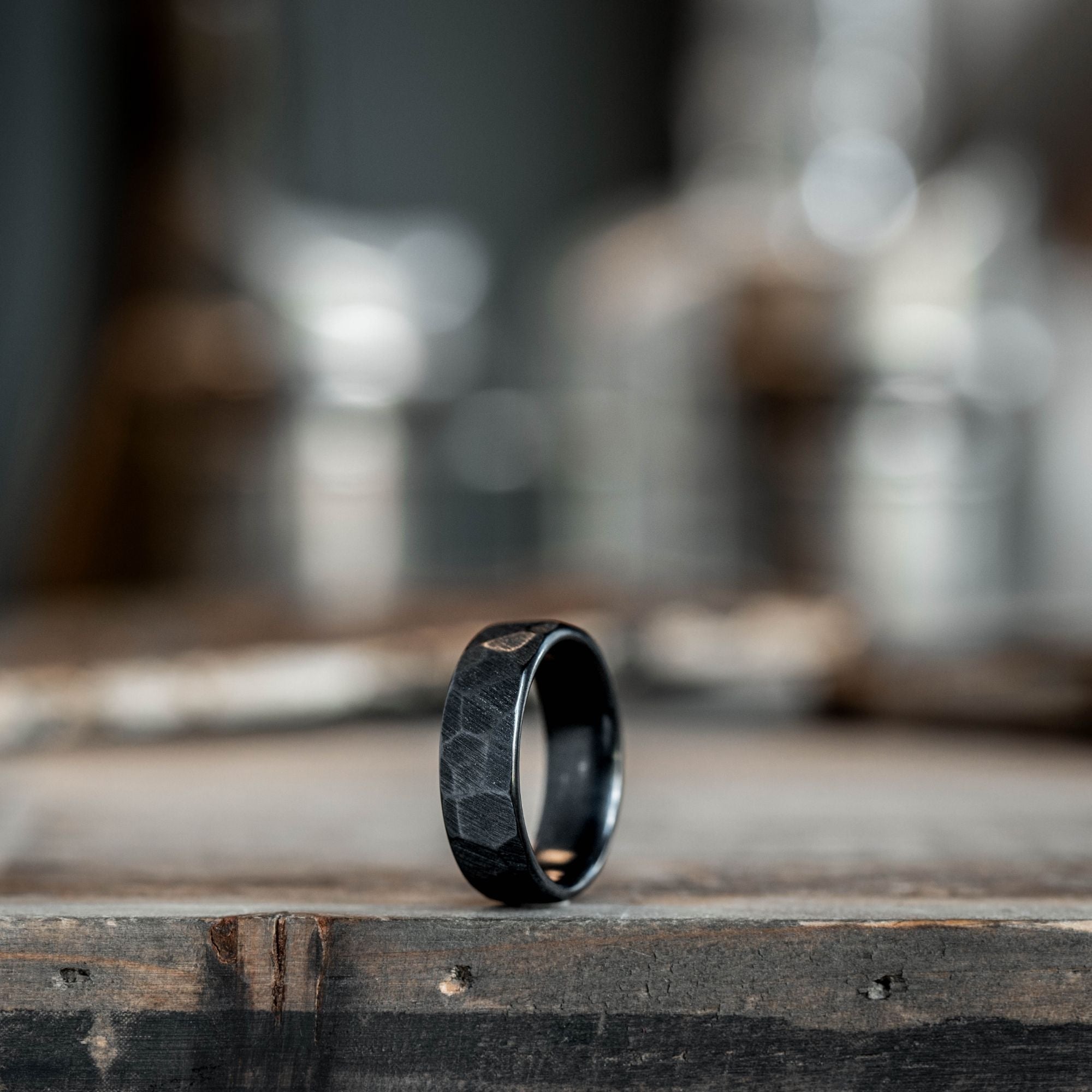 Rustic and Main Men's Apollo Noir Hammered Black Titanium Wedding Band