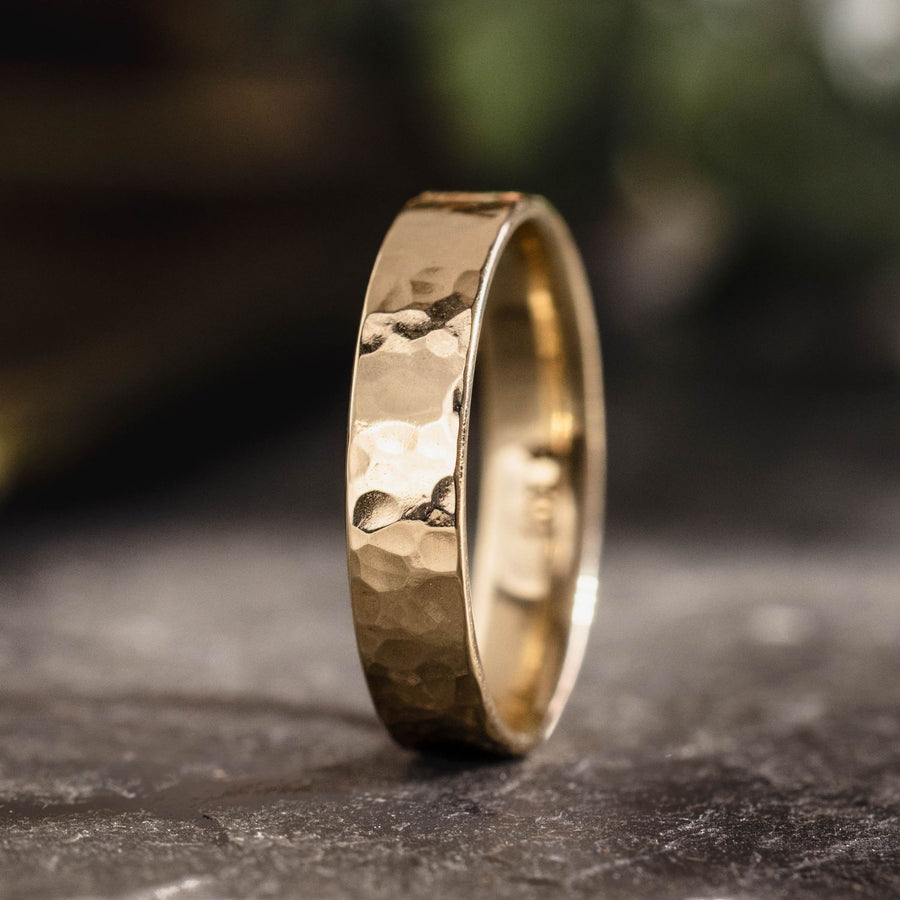 :: Shown in 4mm Wide | Yellow Gold