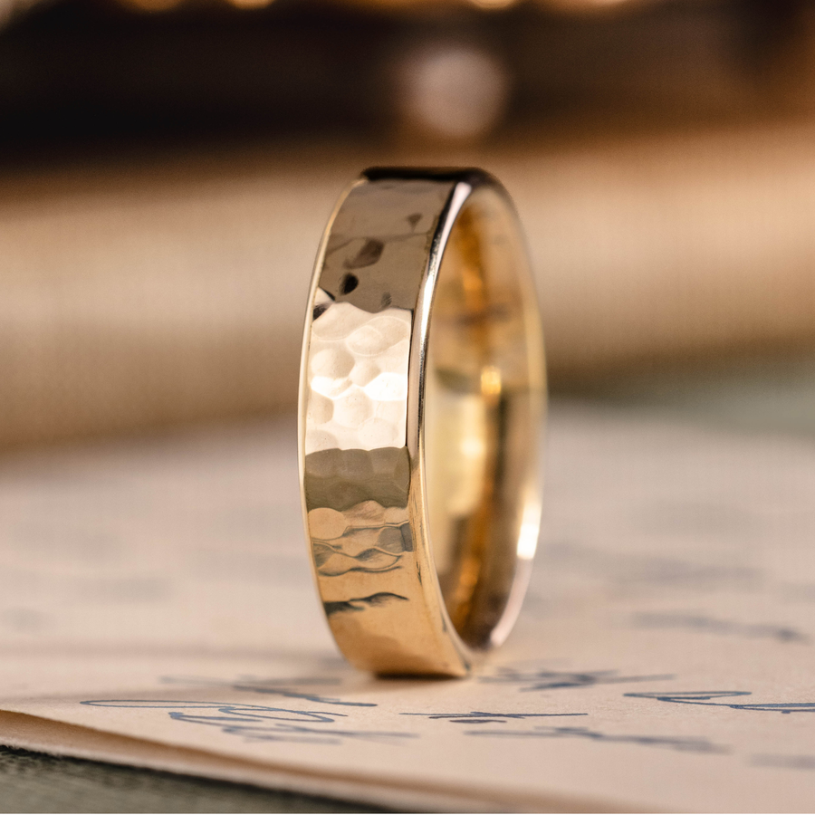 :: Shown in 4mm Wide | Yellow Gold