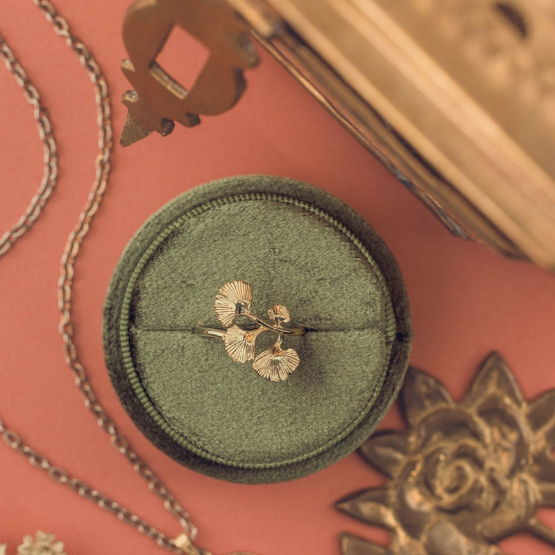 gold-ginkgo-ring-the-bellwyn-rustic-and-main