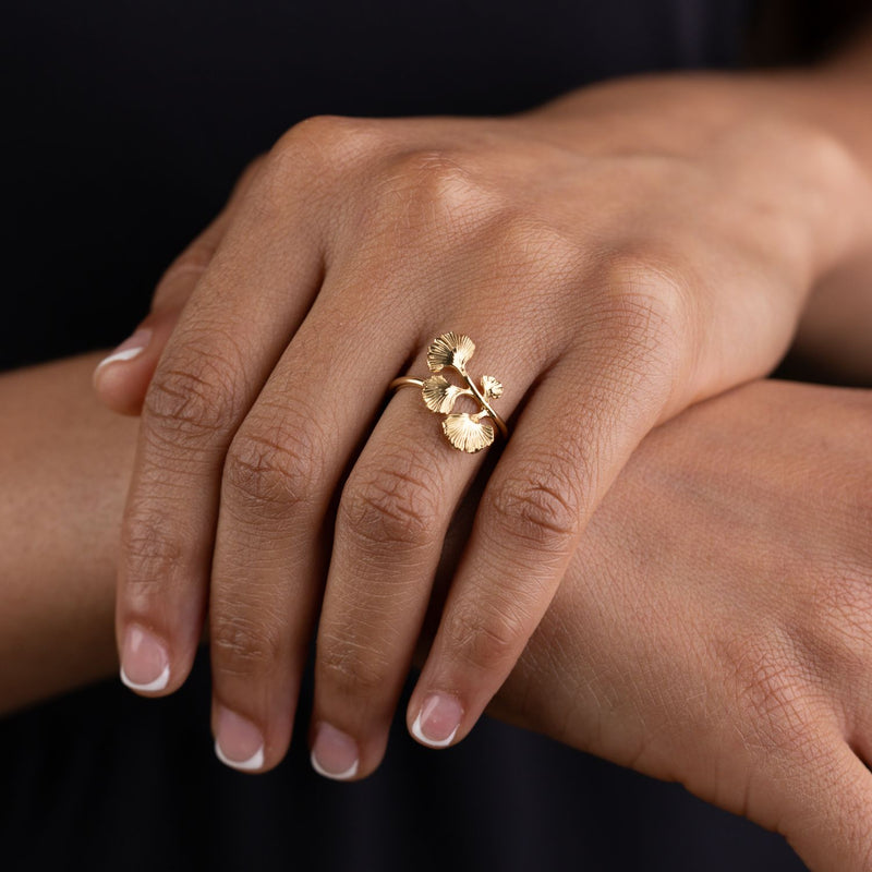 gold-ginkgo-ring-the-bellwyn-rustic-and-main