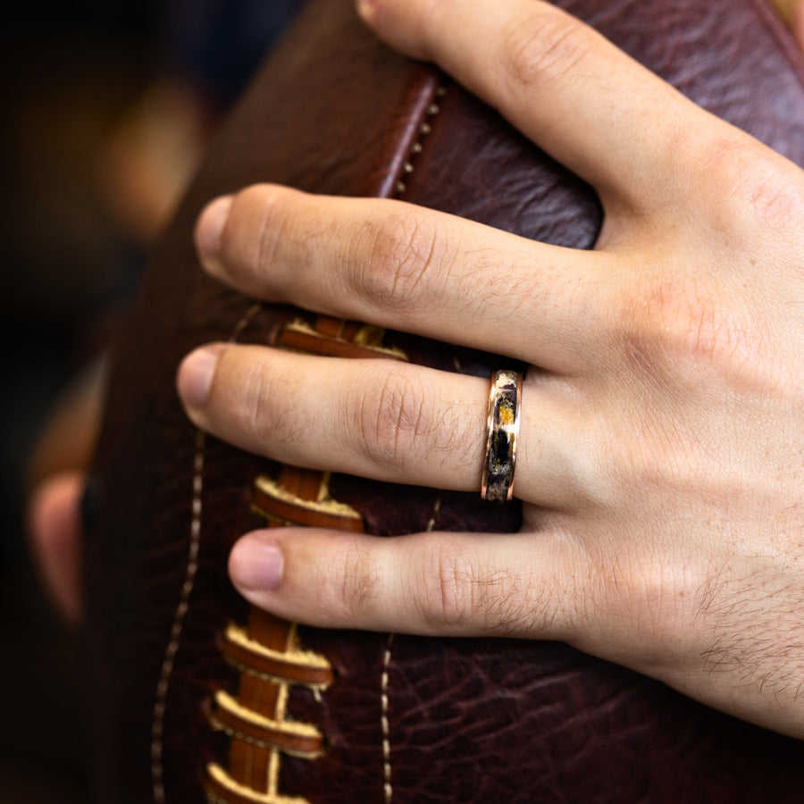 The Renoir | Men's Gold Wedding Band with Lilacs & Chrysanthemums