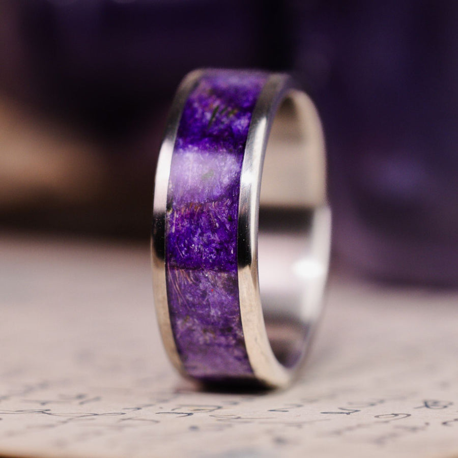 :: Shown in 8mm Wide | Titanium
