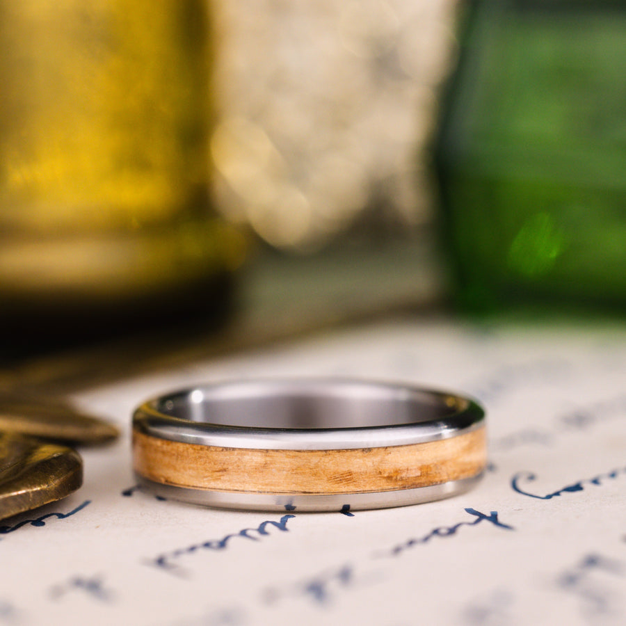 in-stock-the-angels-share-mens-titanium-wedding-band-whiskey-barrel-wood-size-12-6mm-wide_1
