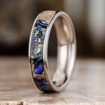:: Shown in 10k White Gold | 5mm Wide