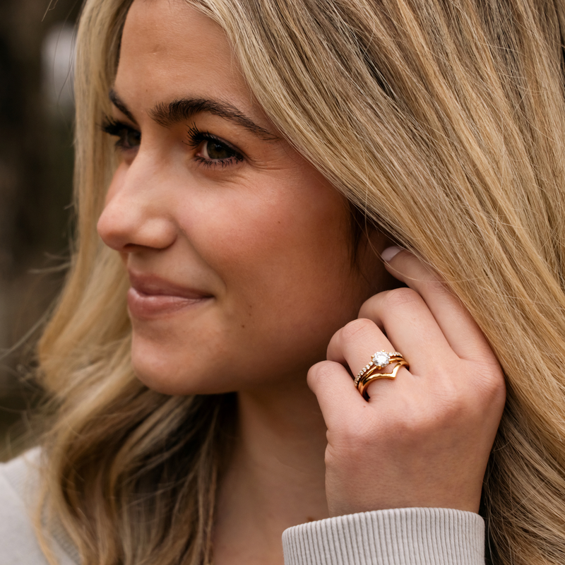 The Lily & Sabine | Nature-Inspired Diamond Solitaire & V-Shaped Diamond Guard Bridal Set