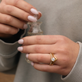 The Lily & Sabine
Nature-Inspired Diamond Solitaire & V-Shaped Diamond Guard Bridal Set