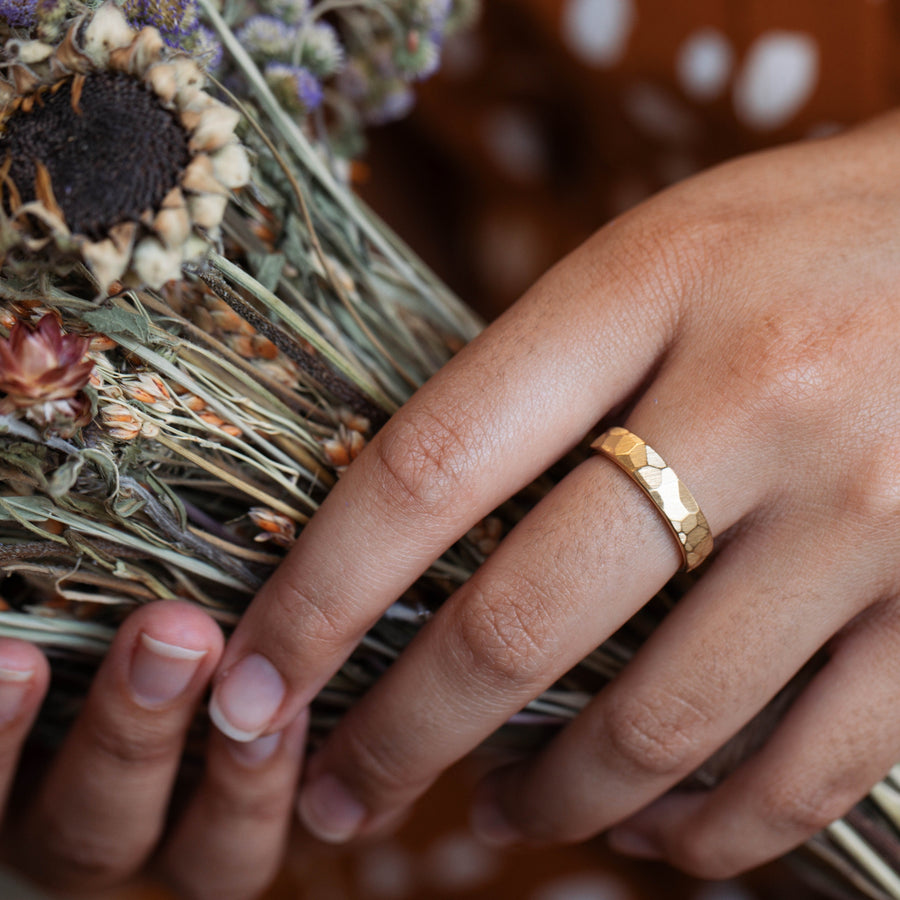 ::Shown in 4mm Wide | Yellow Gold