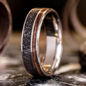 :: Shown in 14k White Gold | 7mm Wide