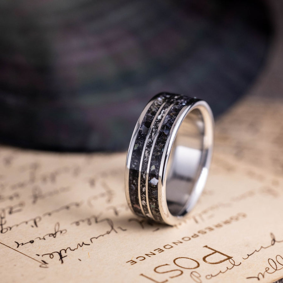 ::Shown in 8mm Wide | White Gold 