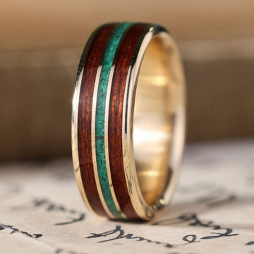 :: Shown in 14k yellow gold | 7mm Wide