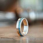 (In-Stock) The Odyssey - Men's 10k White Gold Wedding Band with Offset Turquoise - Size 10.75 | 6mm Wide