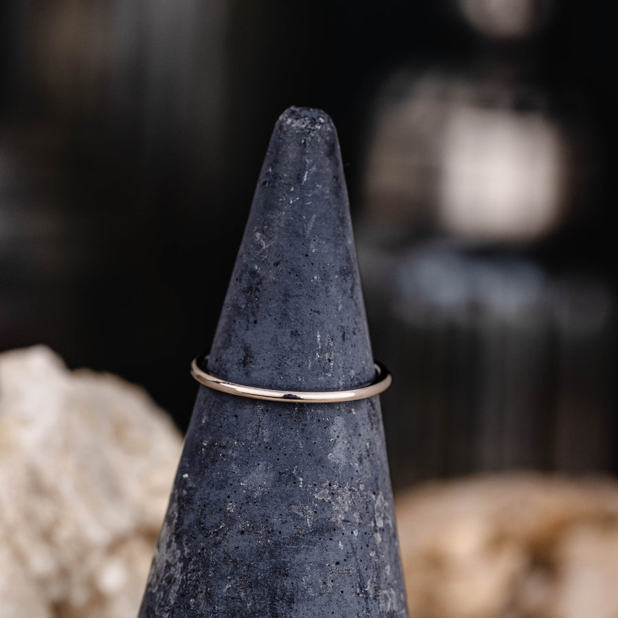 The Meridian | 1mm Women's White Gold Stacking Ring