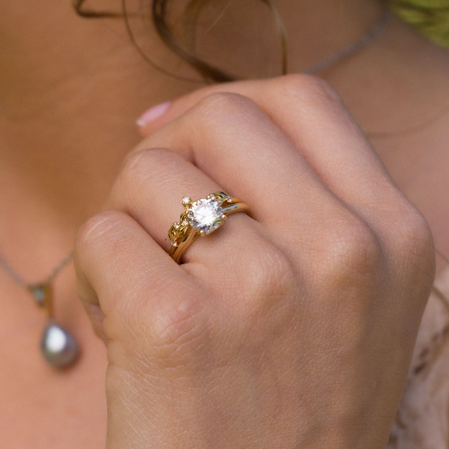 nature-inspired-diamond-contour-wedding-band-the-ivy-rustic-and-main