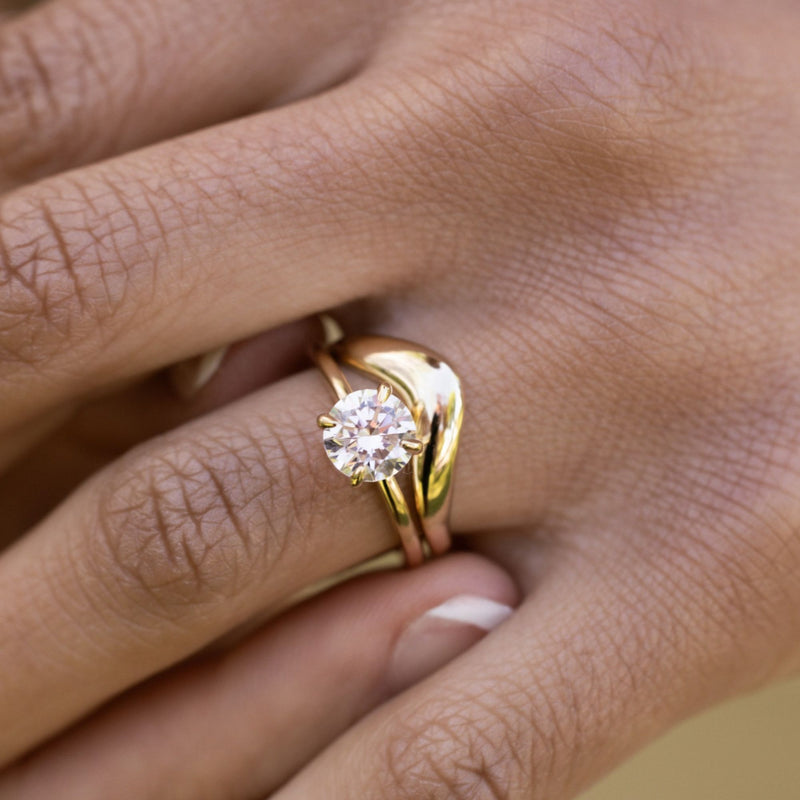 Round Diamond Solitaire & Sculptural Gold Contour