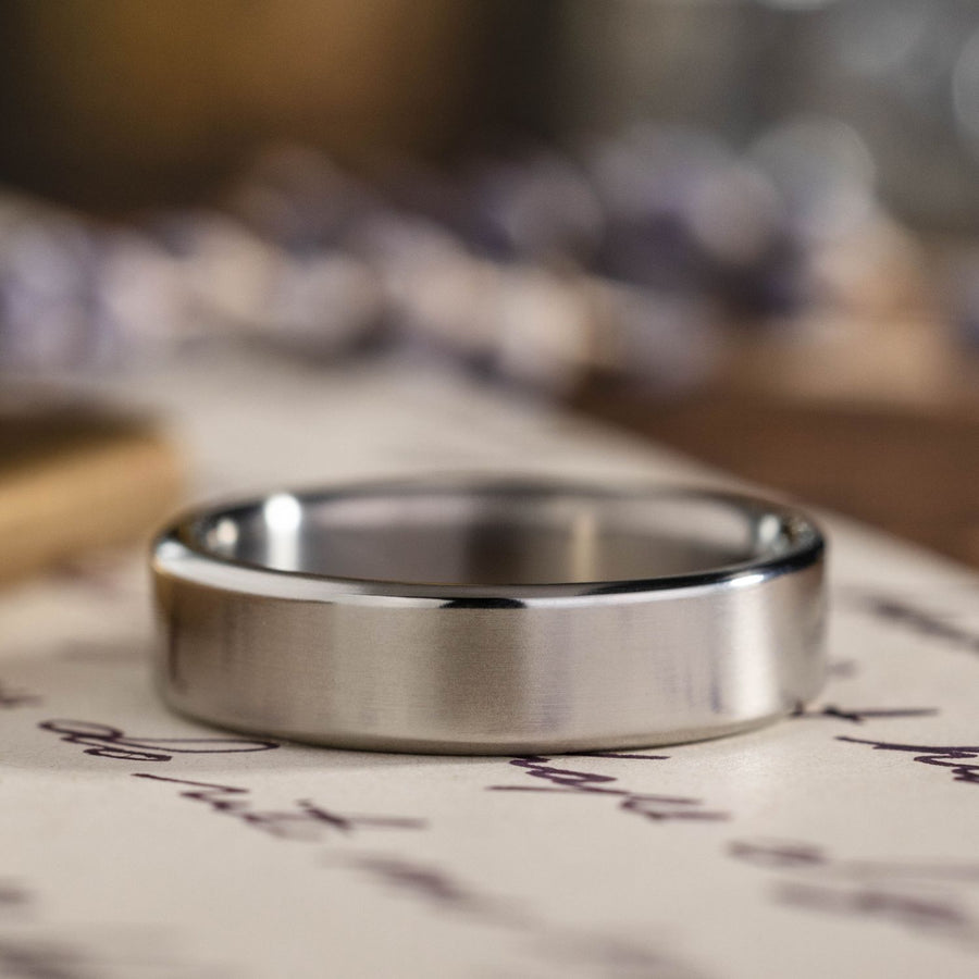 olympian-6mm-mens-polished-titanium-wedding-band