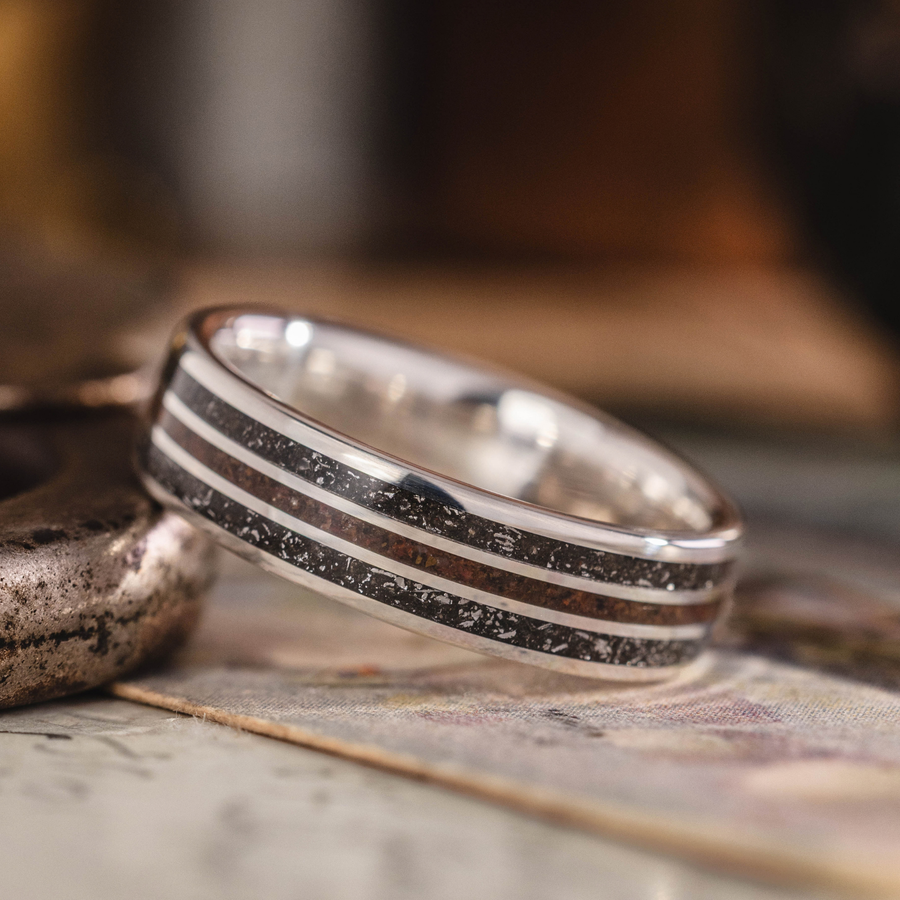 :: Shown in 8mm Wide in Video | Titanium