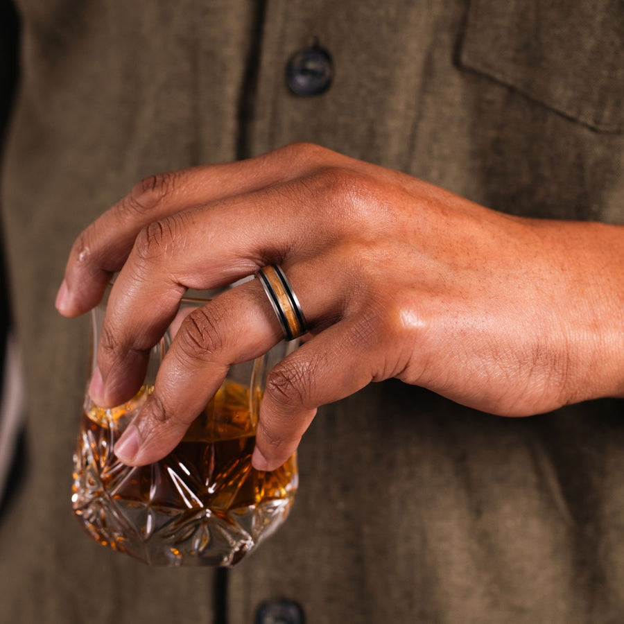 the-whiskey-double-mens-titanium-whiskey-barrel-ring