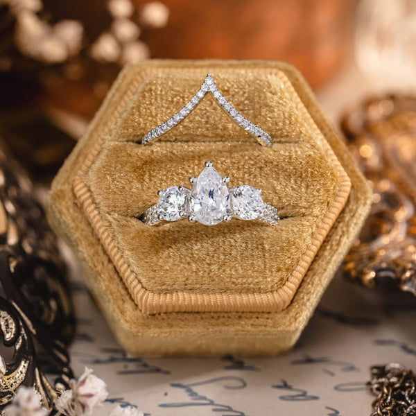 The Elenor & Vesper | Three-Stone Pear-Cut Diamond & V-Shaped Contour Bridal Set