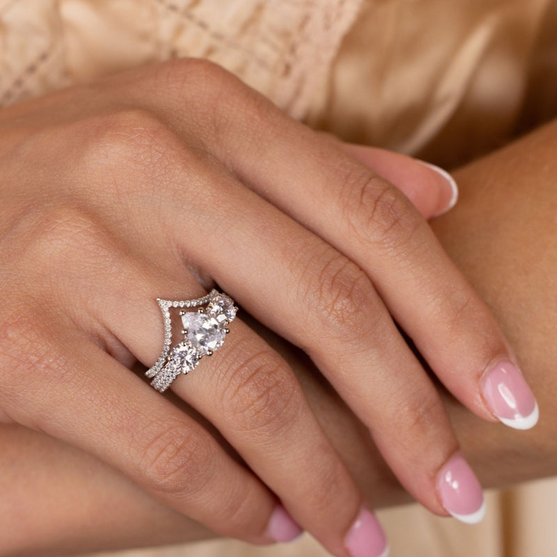 Pear-Cut Three-Stone & V-Shaped Pavé Bridal Set
