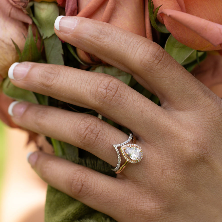 rustic-and-main-the-hope-vesper-pear-diamond-v-shaped-pave-bridal-set