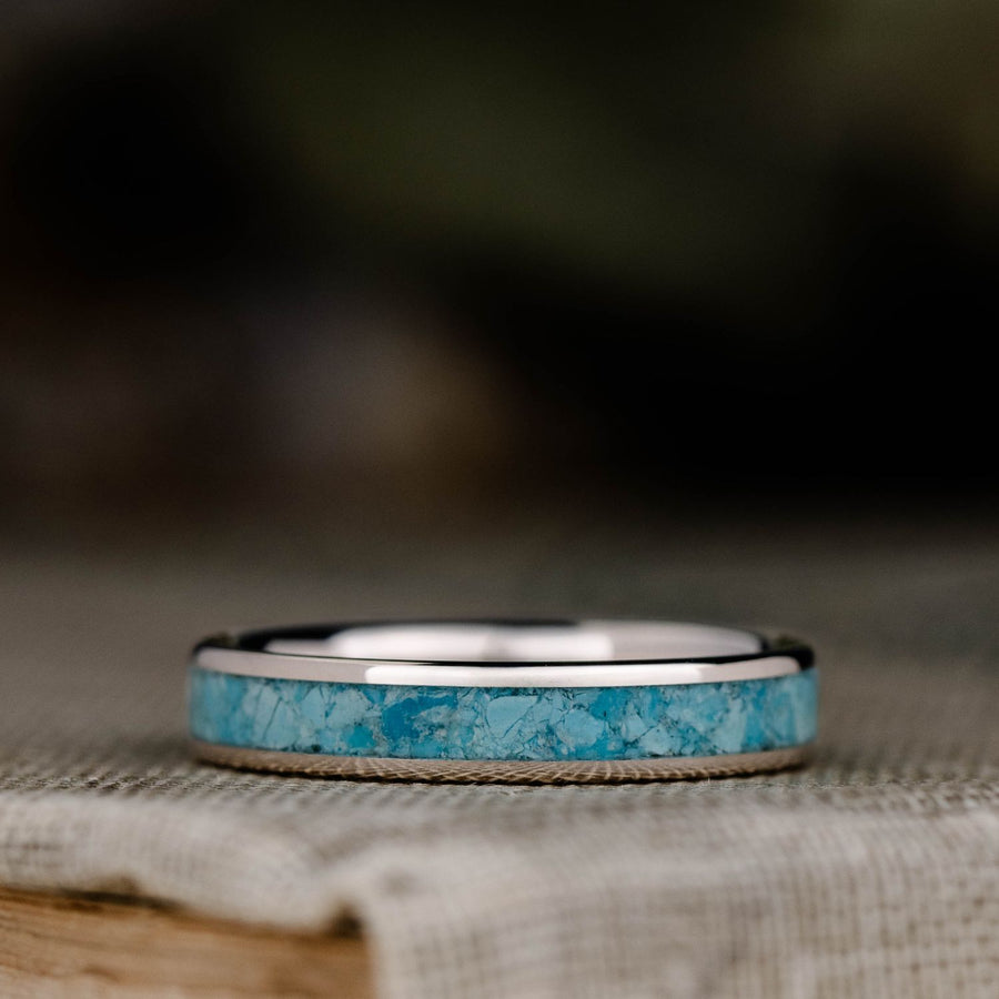 serenity-solid-gold-and-turquoise-ring
