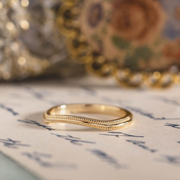 solid-gold-contour-band-miligrain-accents-the-alouette-rustic-and-main