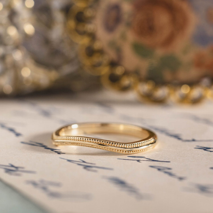 solid-gold-contour-band-miligrain-accents-the-alouette-rustic-and-main